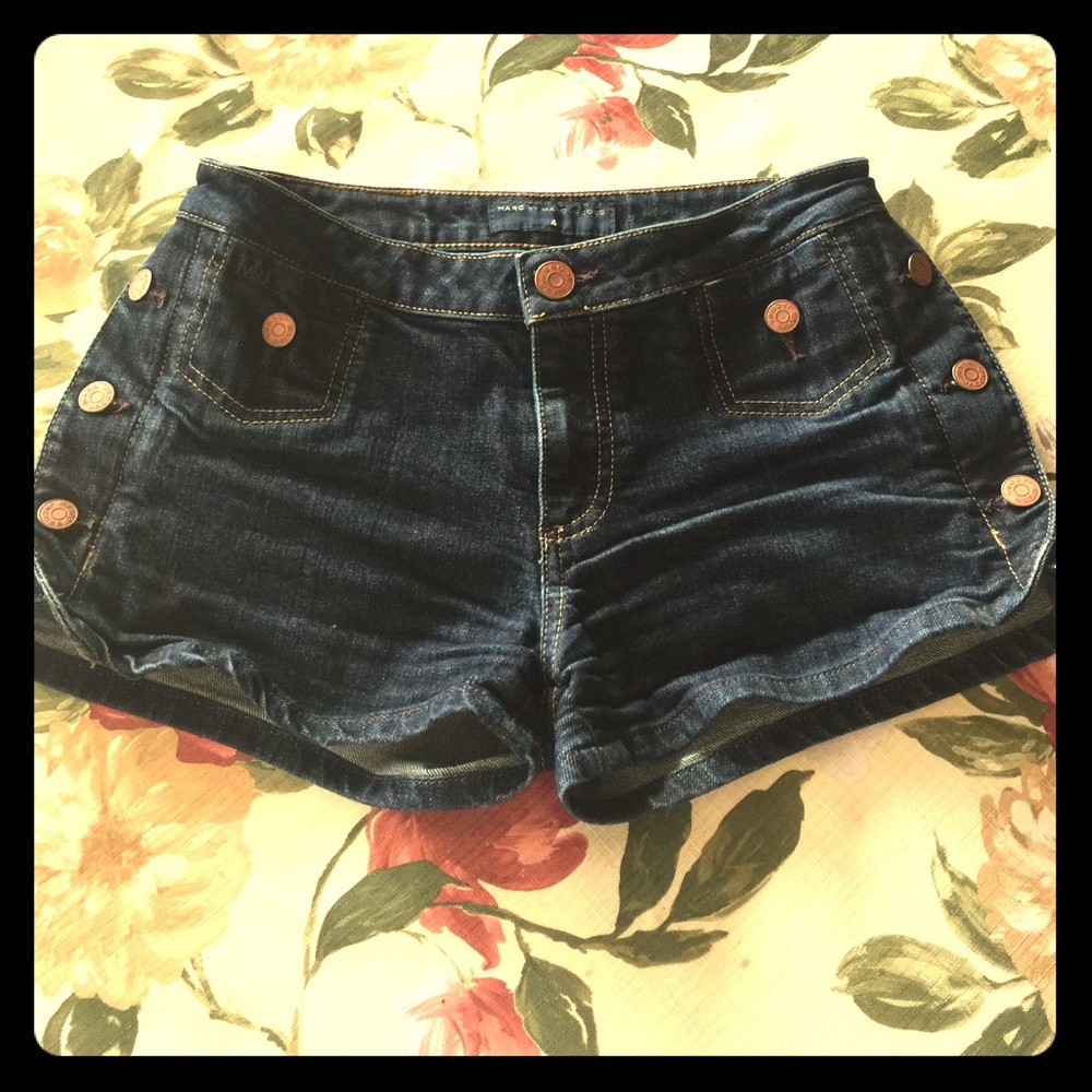 Marc by Marc Jacobs Jean shorts, size: 4