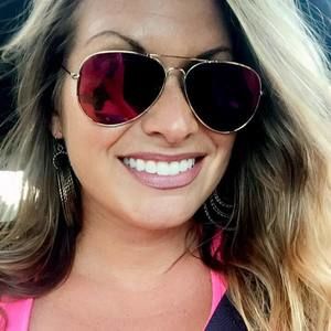 Meet your Posher, Abby