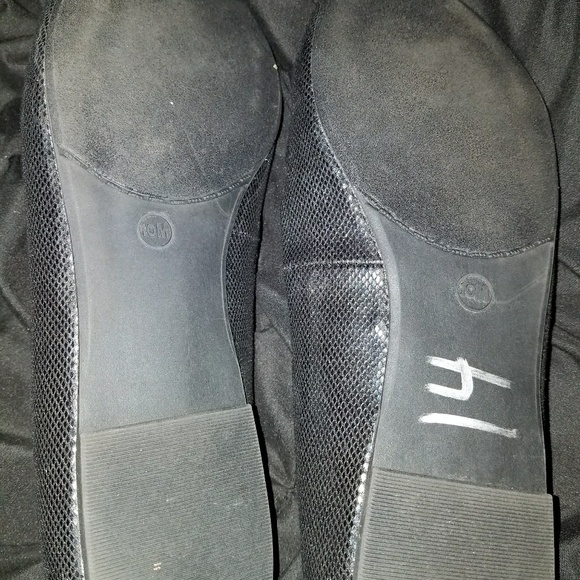 Shoes - Picture 3 of 3