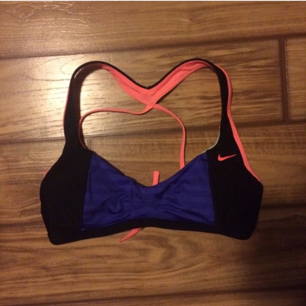 Nike swim top