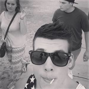 Meet your Posher, Bobby