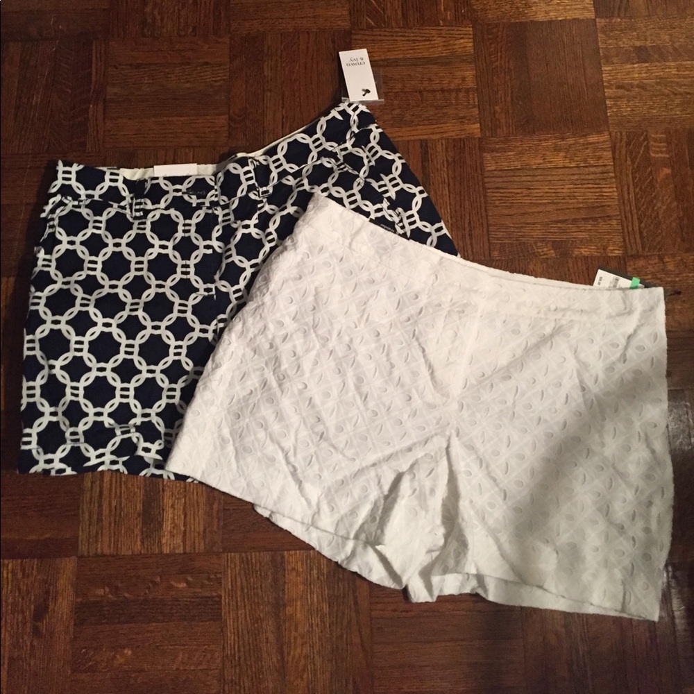 2 pairs of Crown and Ivy size 8 shorts.