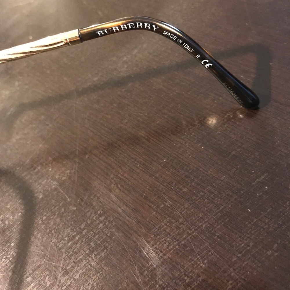Burberry glasses - Picture 4 of 4