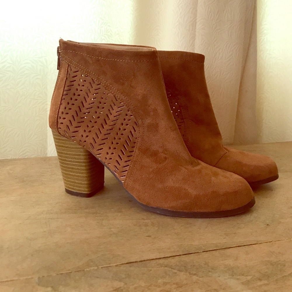 NWOT Qupid Ankle Boots