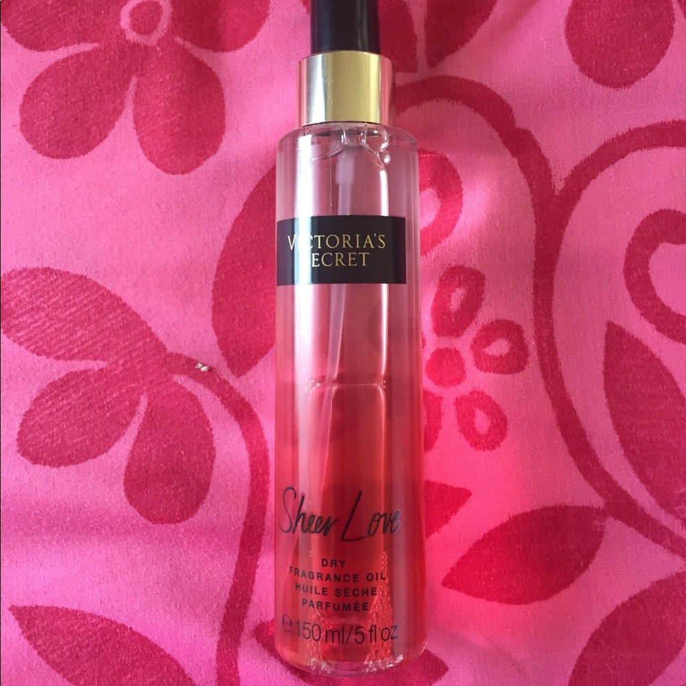 Victoria's Secret sheer love dry fragrance oil