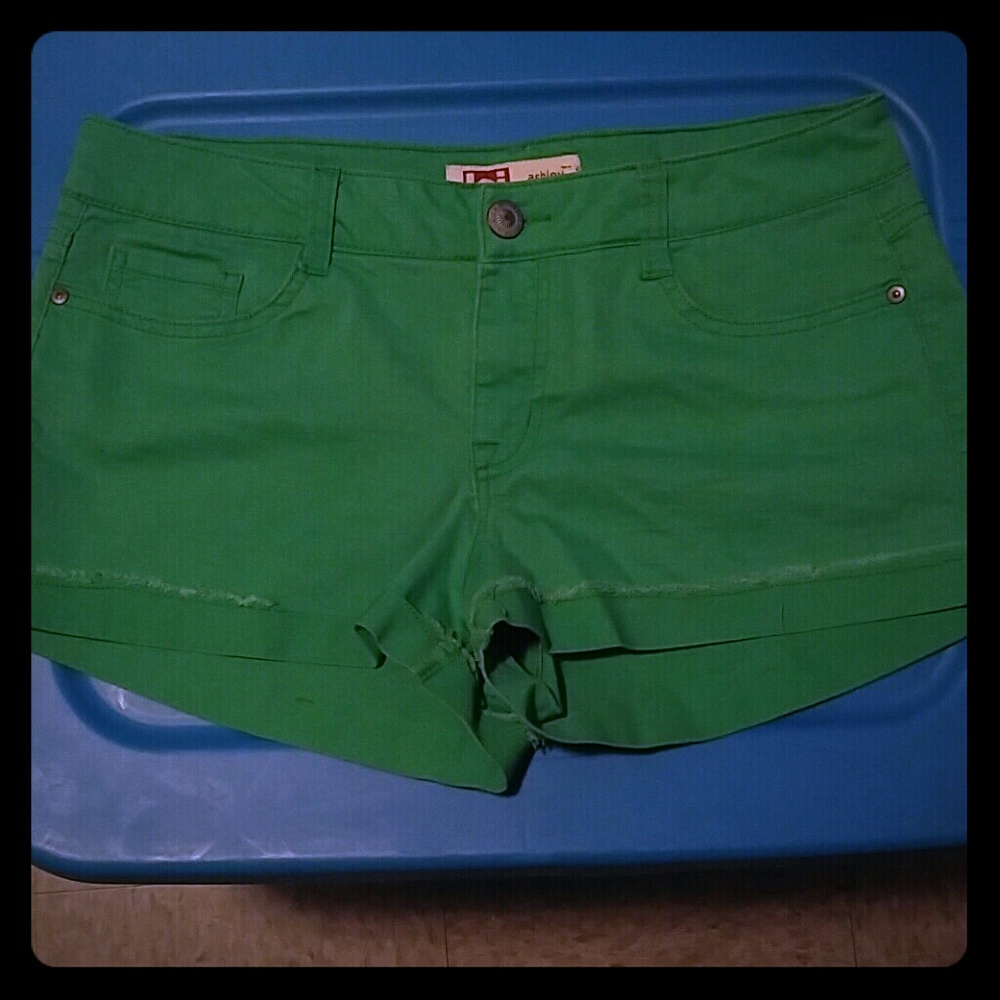 l.e.i Ashley shorts