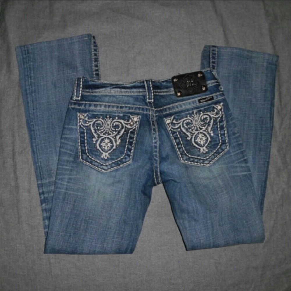 Miss Me Jeans. Size 27.