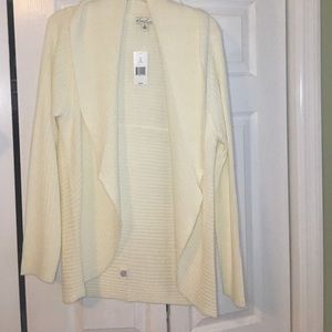 Lightweight Beautiful Cream Sweater