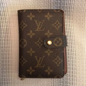 Vintage Louis Vuitton wallet Monogram