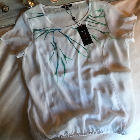 NWT Yest Ilisabeth Top Size 8 USA - Picture 2 of 5