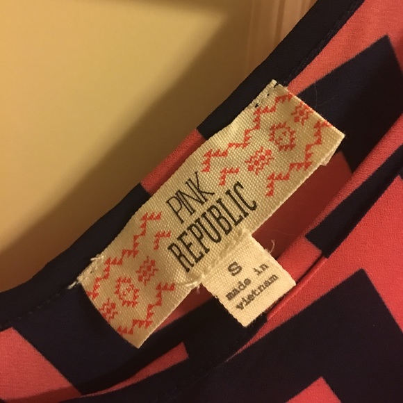 Fun hi-low top! - Picture 3 of 4