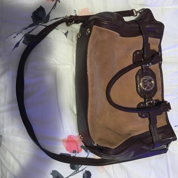 Tan and dark brown, Michael Kors cross body bag. - Picture 1 of 1