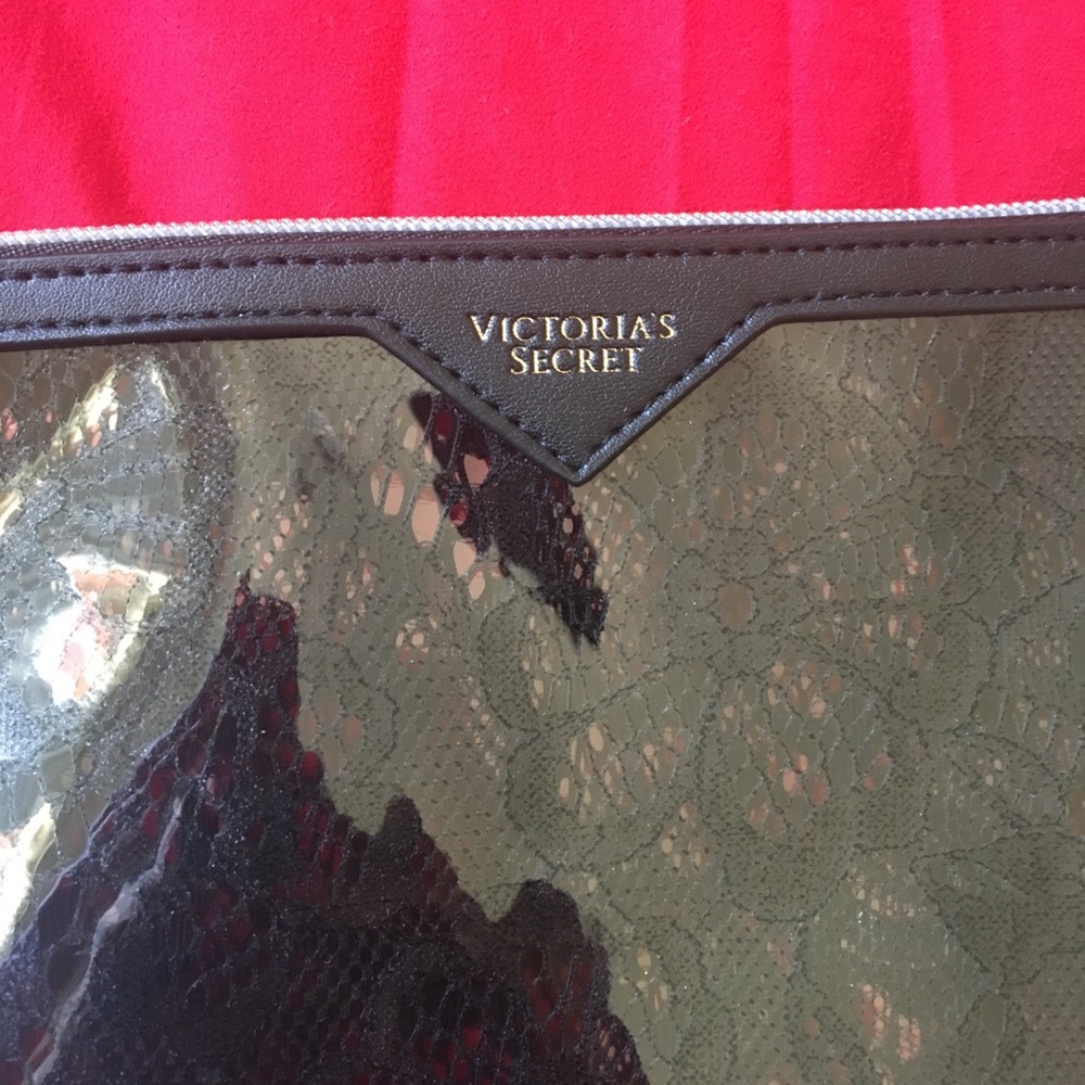 NWT Victoria Secret Lingerie/Make Up Bag - Picture 2 of 4