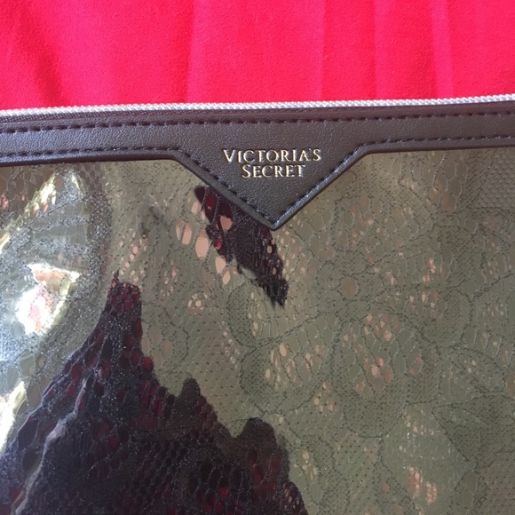 NWT Victoria Secret Lingerie/Make Up Bag - Picture 2 of 4
