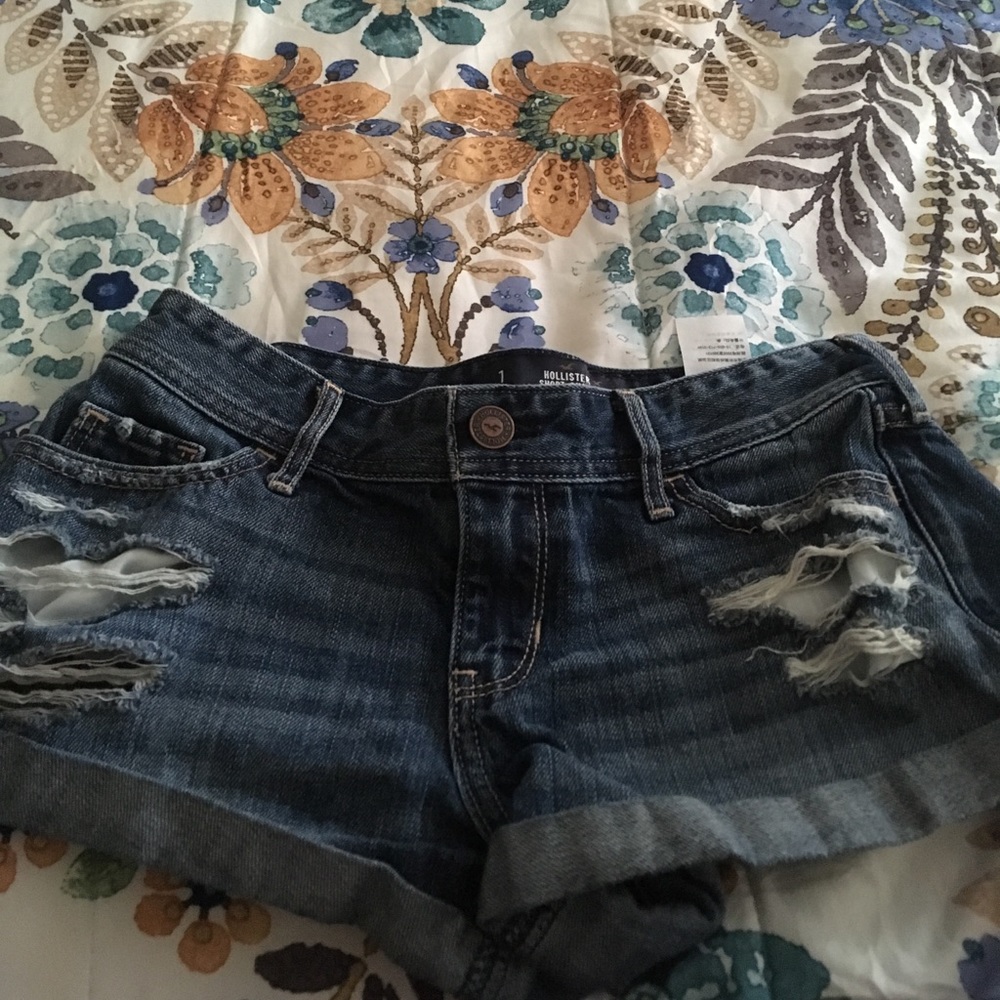 Holister low rise shorts
