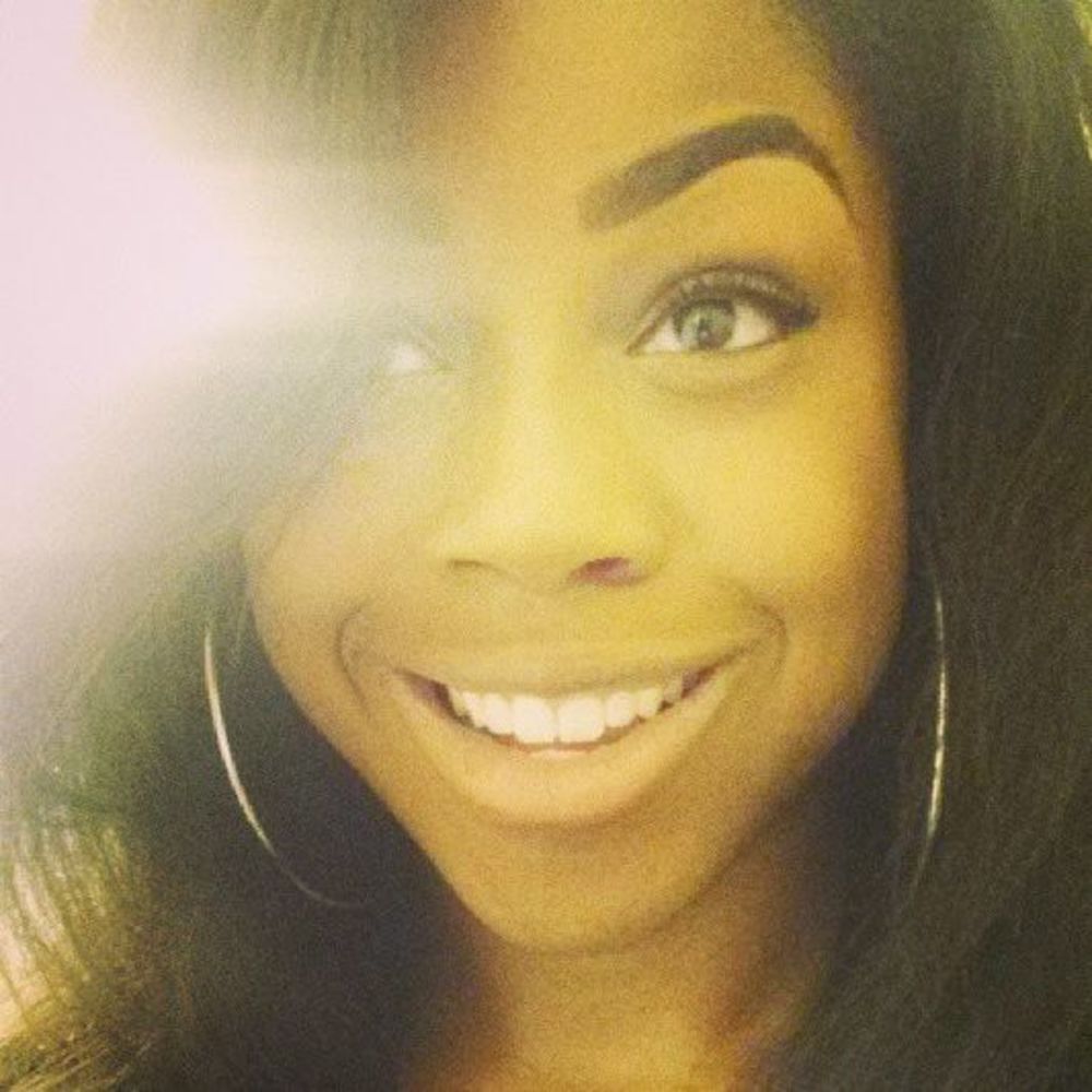 Meet your Posher, Desiree