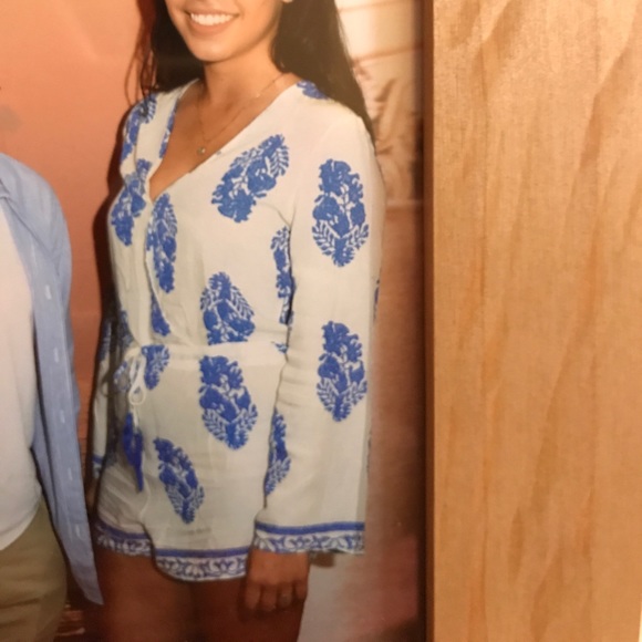 Blue and white romper - Picture 4 of 5