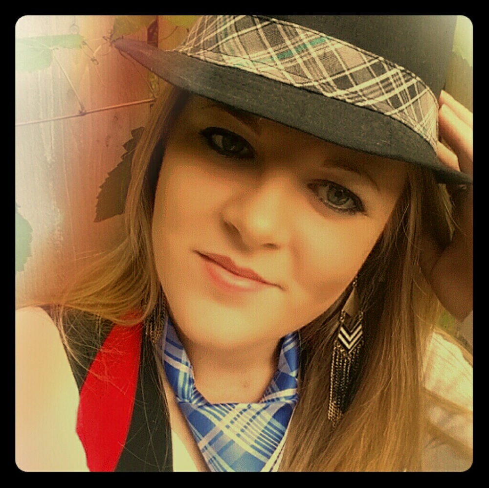 Meet your Posher, Stephanie