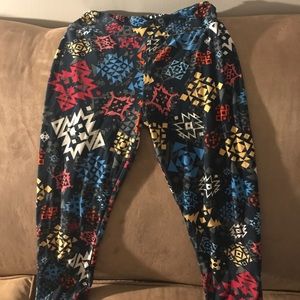 Aztec snowflake leggings