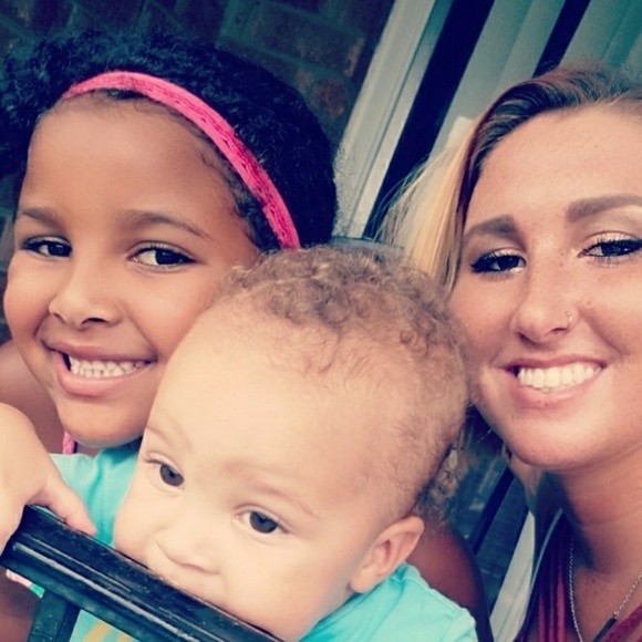 Meet your Posher, Lindsay - Picture 4 of 4