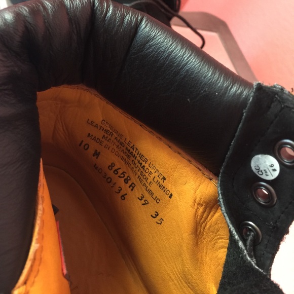 Authentic Women's Timberlands - Picture 3 of 3