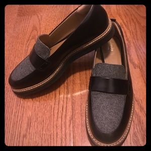 Clarks artisan leather loafers- glick avalee