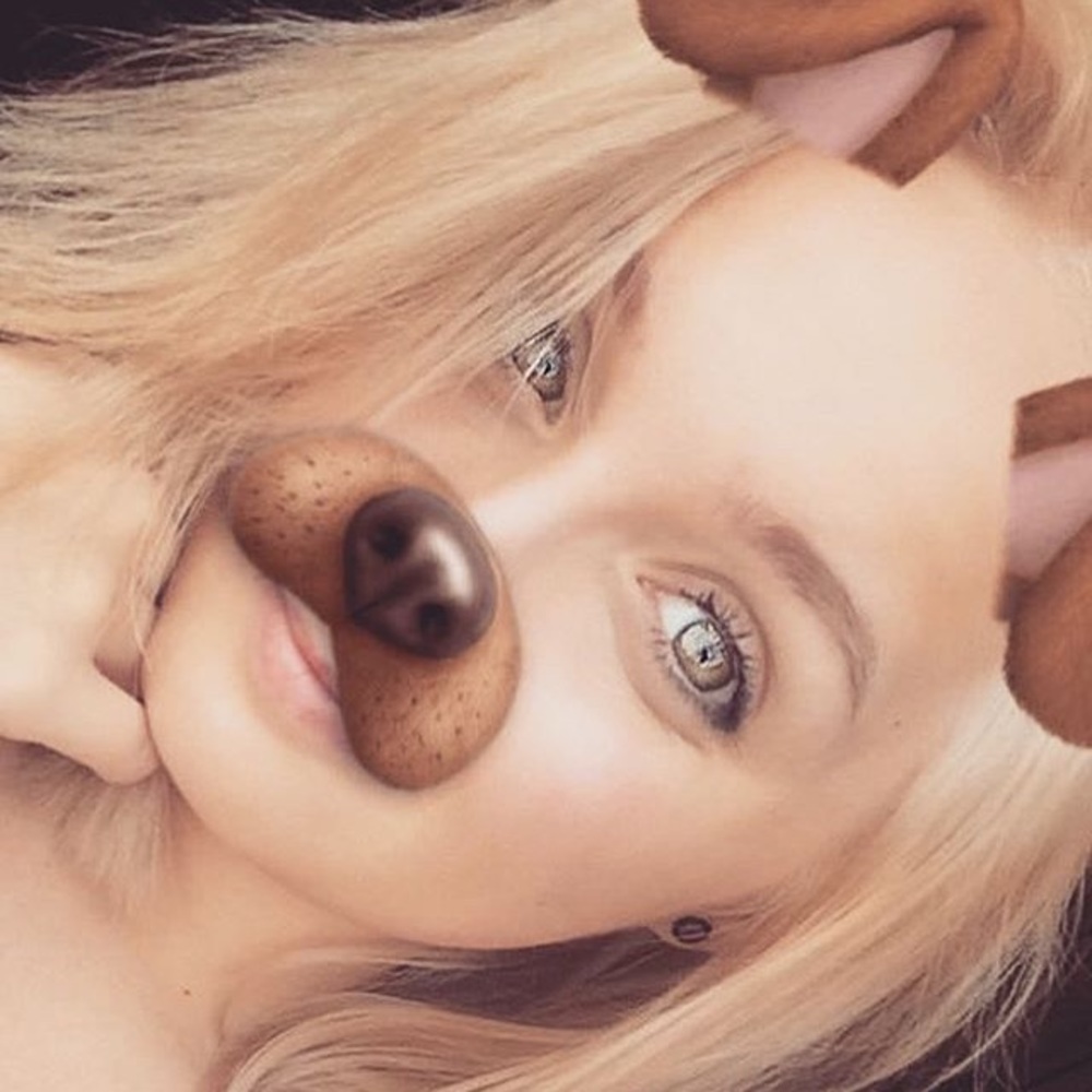 MEET YOUR POSHER 😊🖤