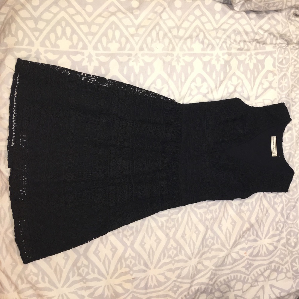 Abercrombie and finch black dress