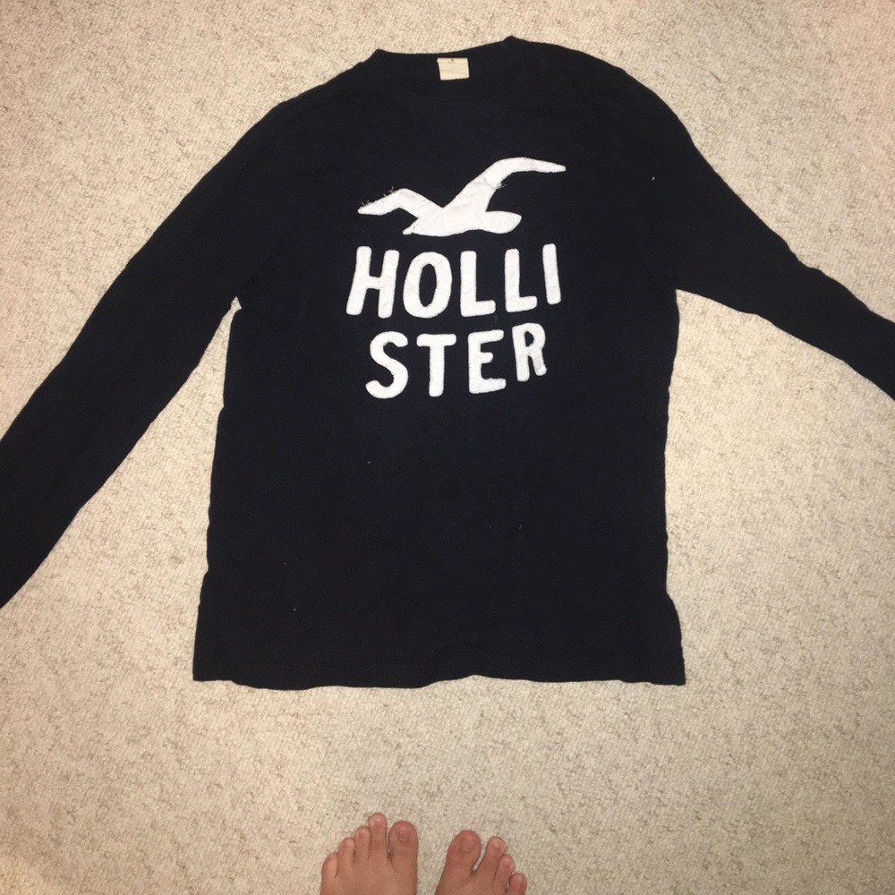 Hollister long sleeve tee🙈