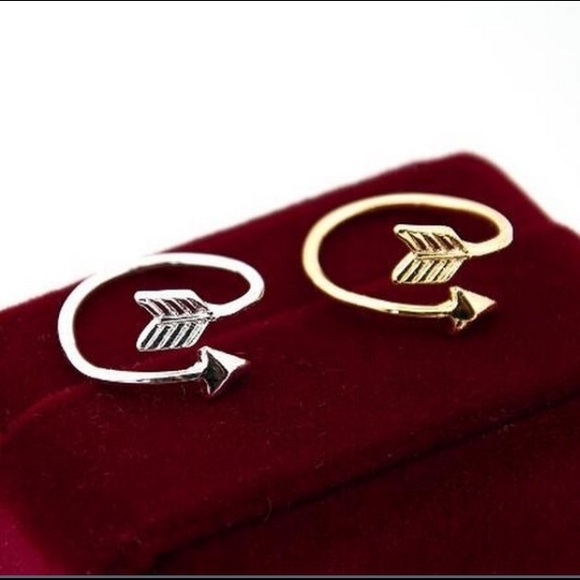 🏹Silver/Gold Arrow Ring Set - Picture 1 of 5