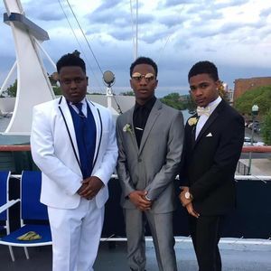 Meet your Posher, Sanchez