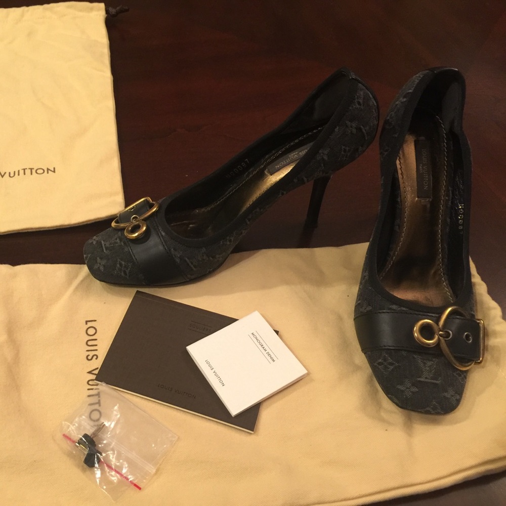 Stunning Louis Vuitton monogram heels