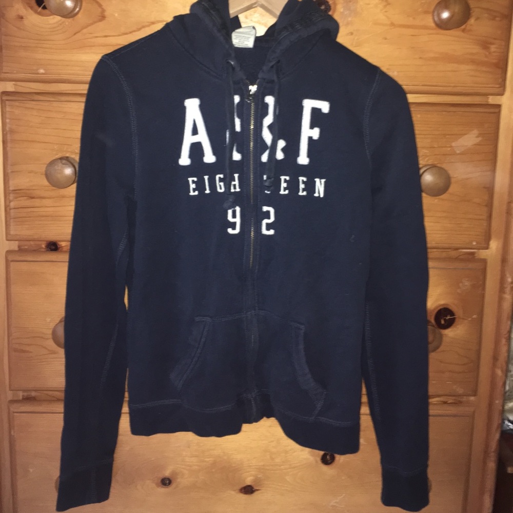 🌞ABERCROMBIE AND FITCH SIZE MED