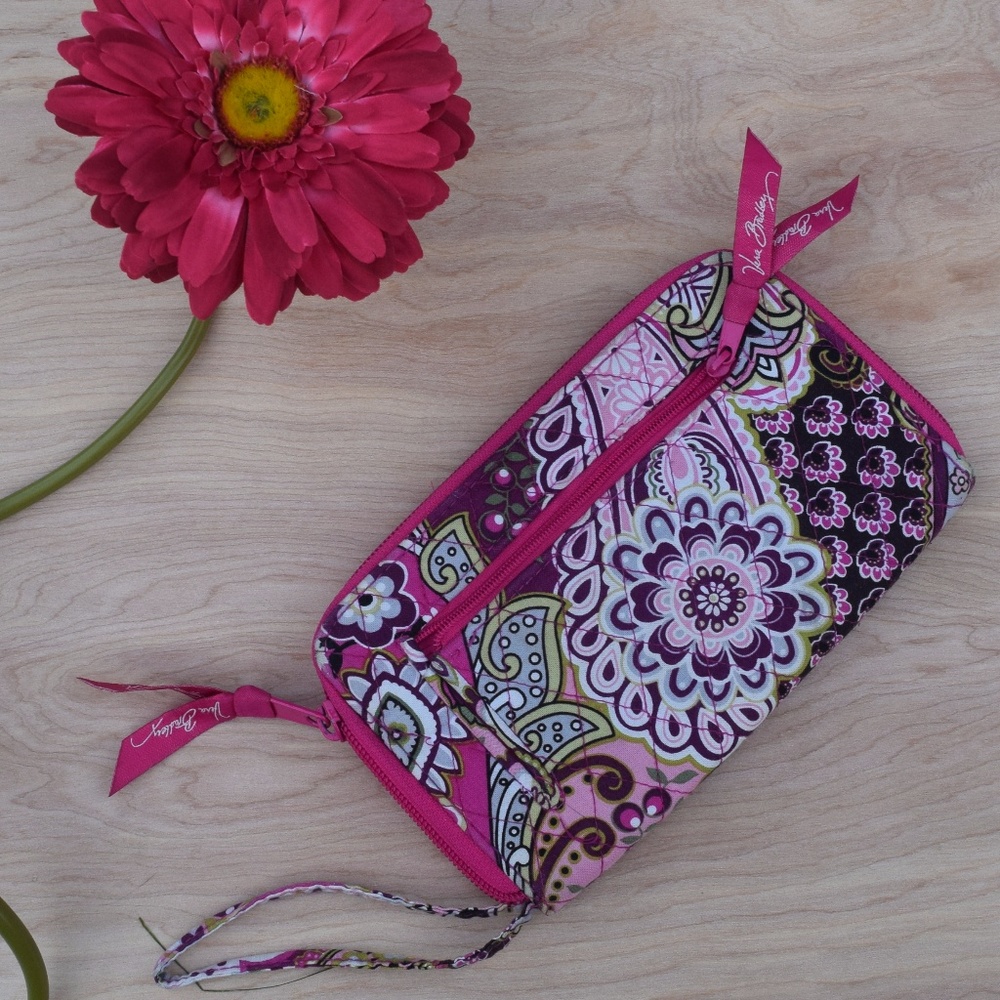 VERA BRADLEY Very Berry Paisley Wallet