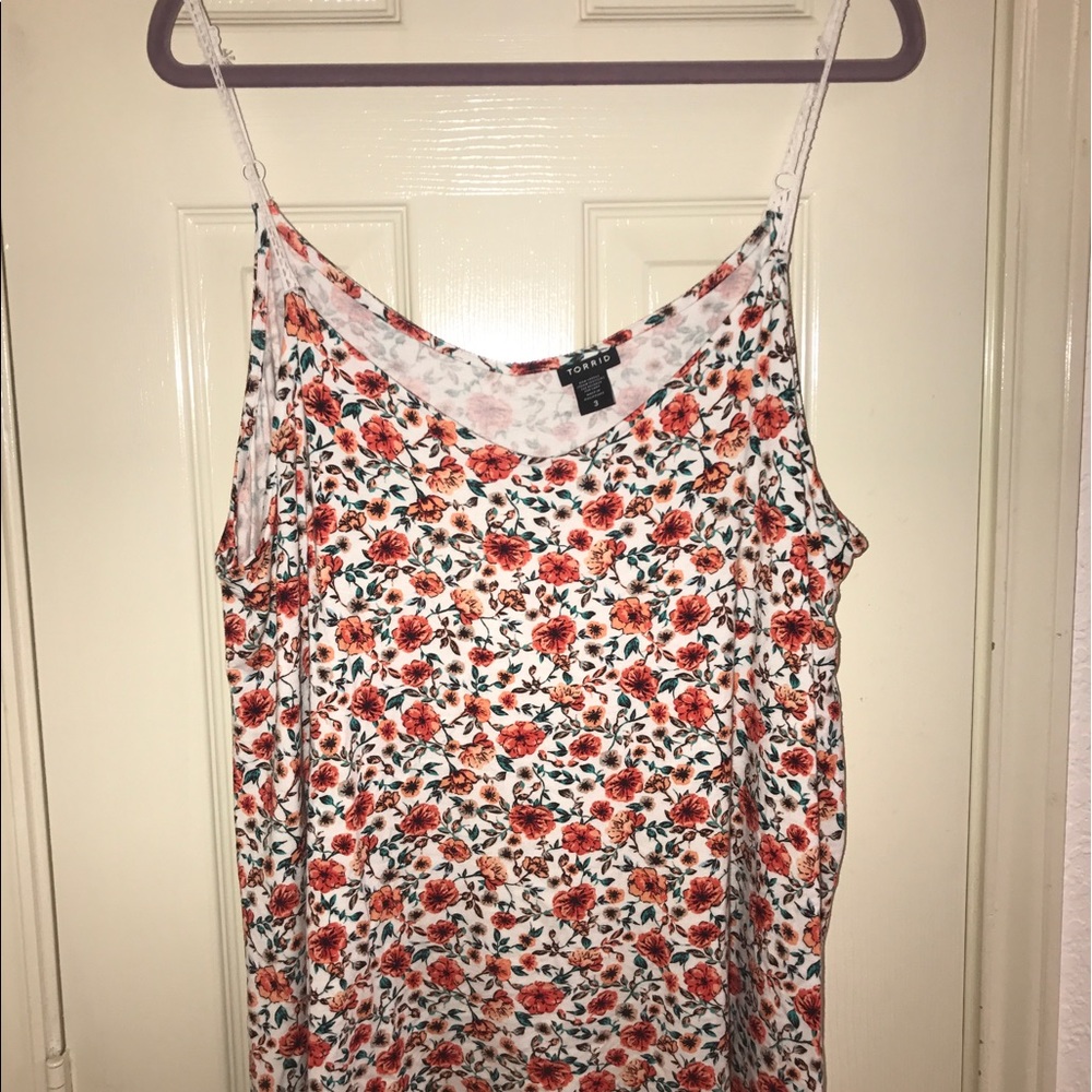 Torrid floral tank.