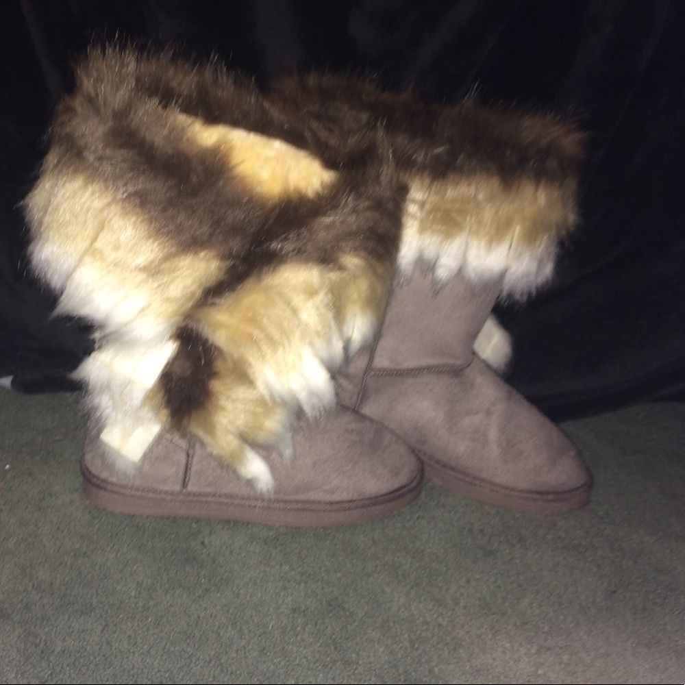 Just Fab Winter Boots, Size 7, never worn