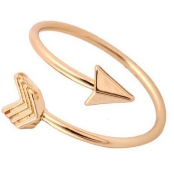💘Gold Adjustable Arrow Bracelet and Ring Set - Picture 2 of 3