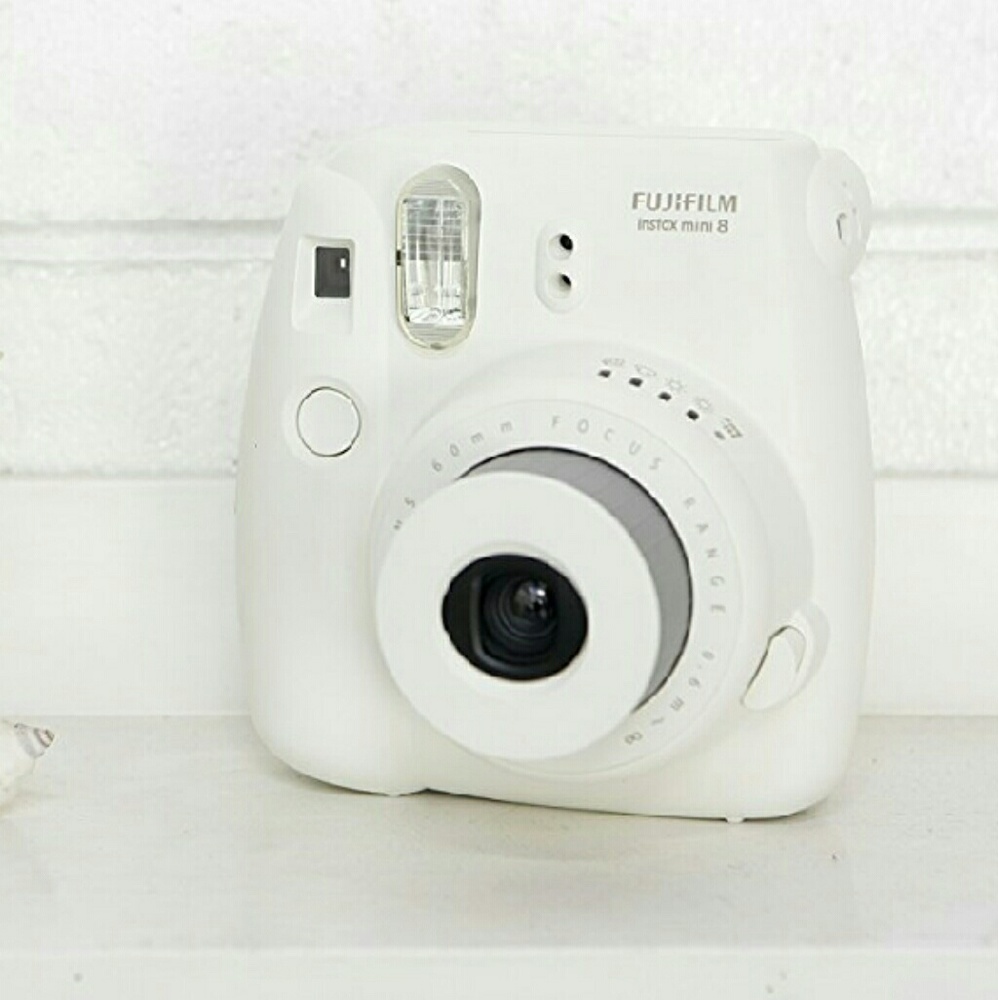 White camera - Picture 2 of 2