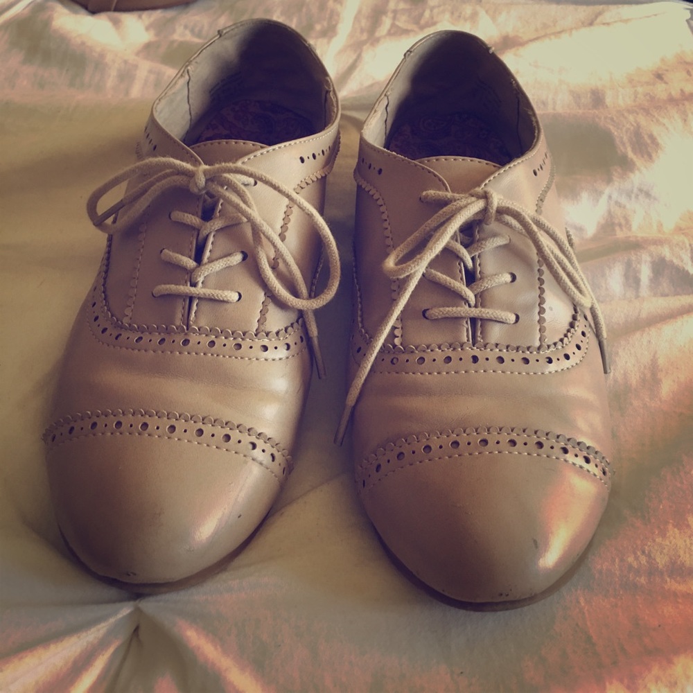 ALDO NUDE OXFORDS