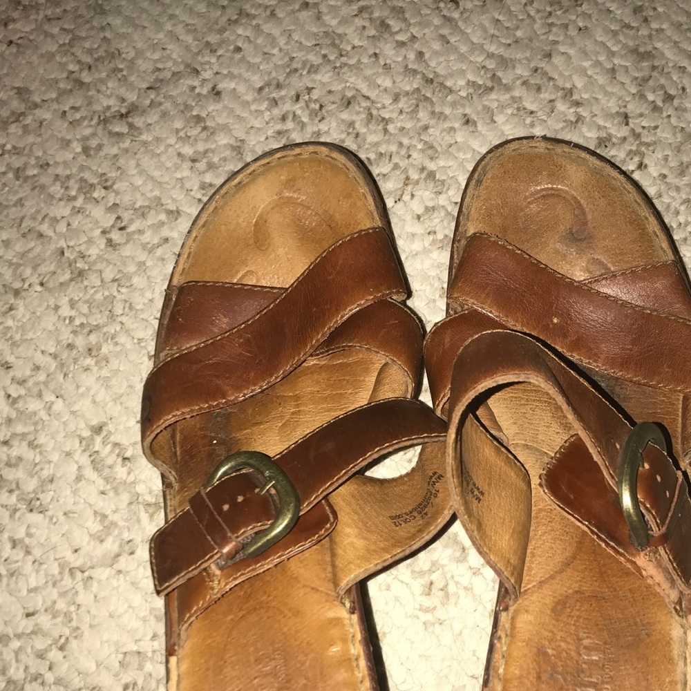Born 2 inch heel brown sandals