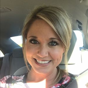 Meet your Posher, Pamela