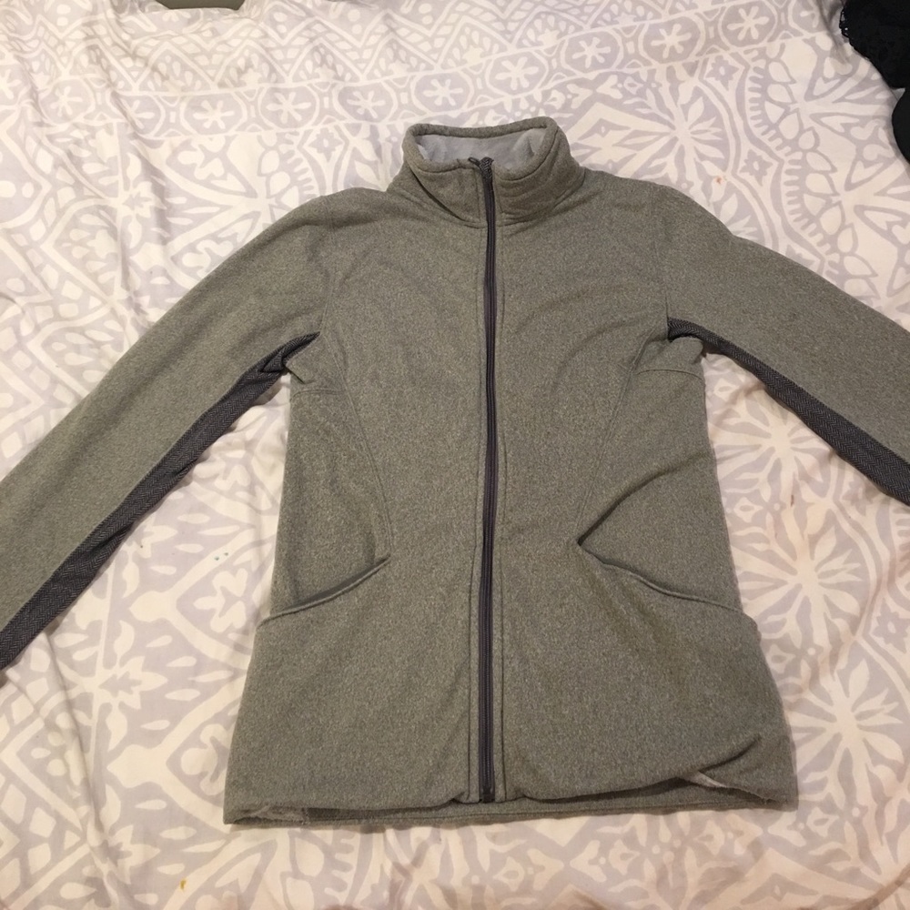 Grey ivviva jacket
