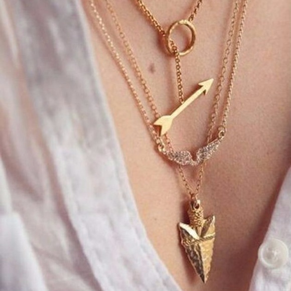 Jewelry - 5 Layered Arrowhead Boho SILVER Necklace
