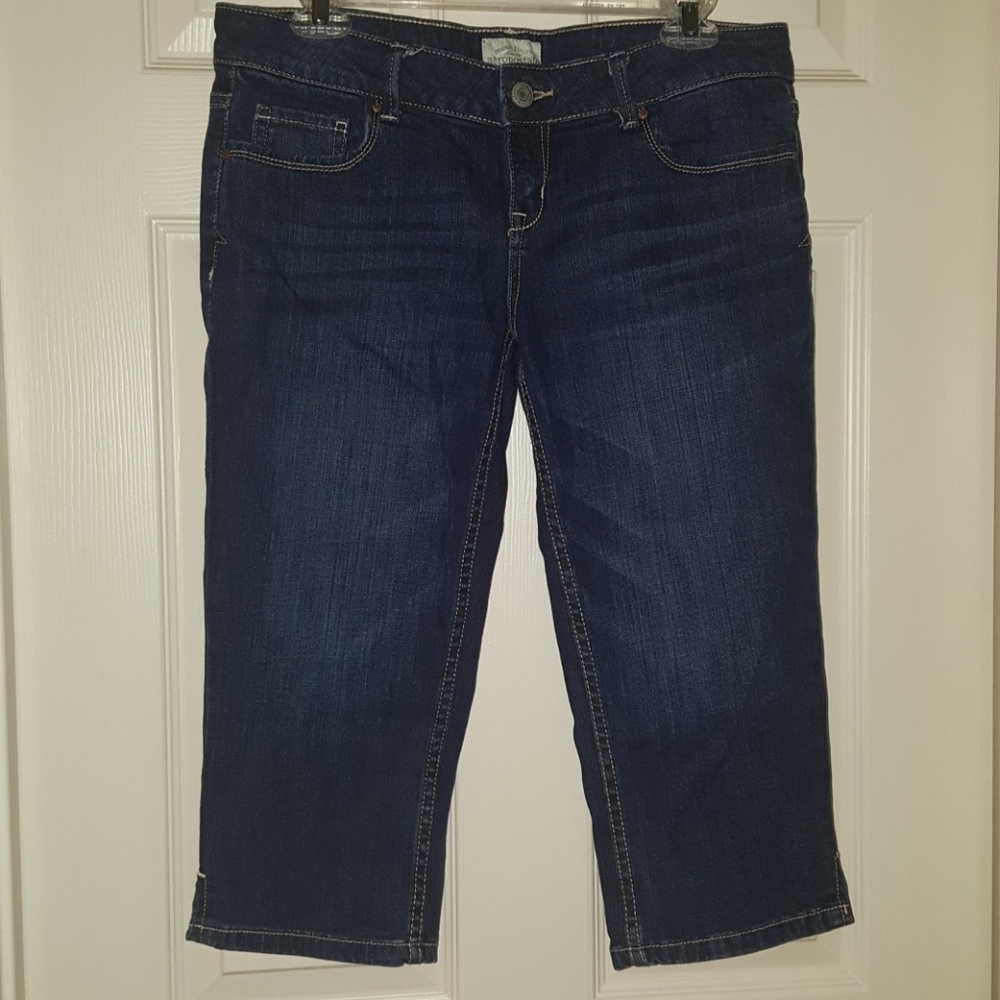 Aeropostale Capris