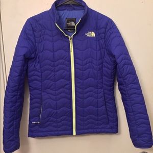 Puffer North Face Coat Price is FIRM