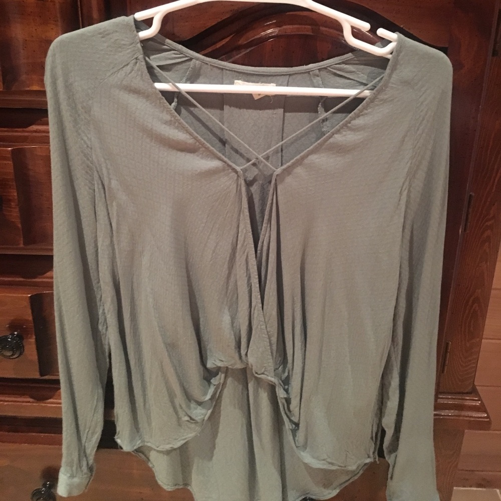 Criss cross long sleeve