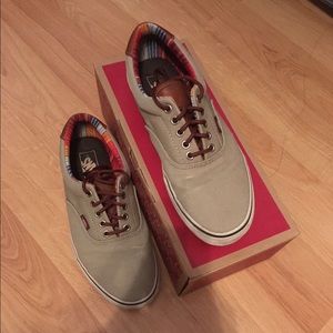 Tan Vans