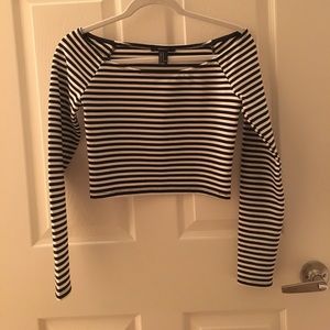 Forever 21 B&W striped crop top. Long sleeve