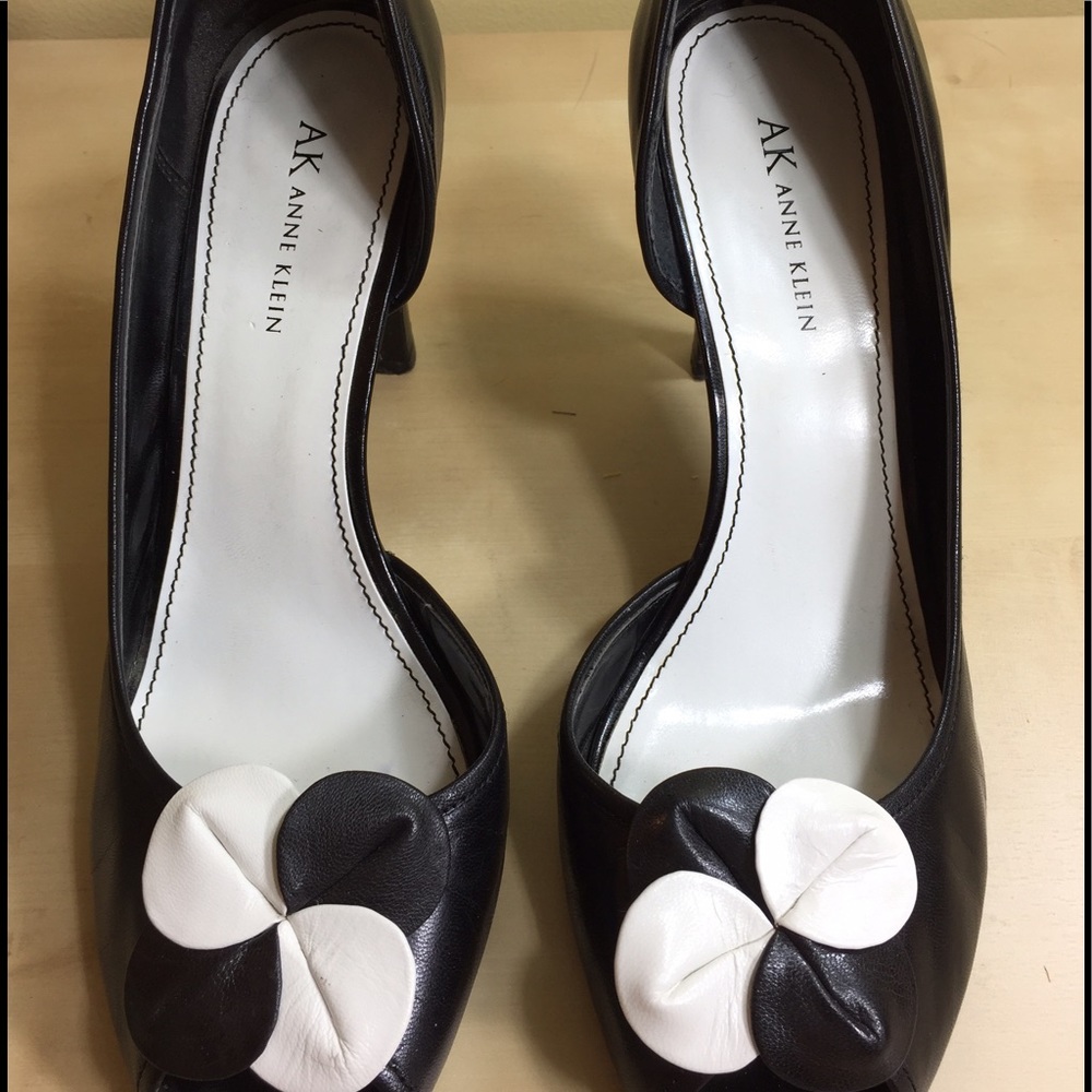 Anne Klein Black and White Peep Toe - size 10