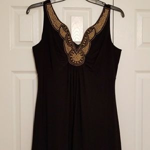 Black sleeveless dress